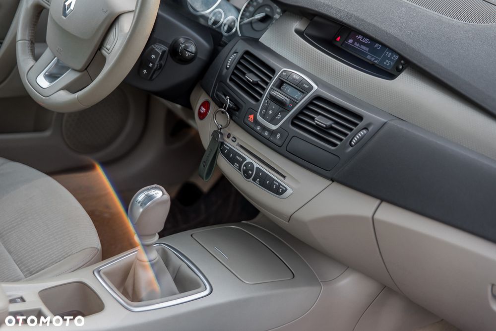Renault Laguna 2.0 Privilege - 29