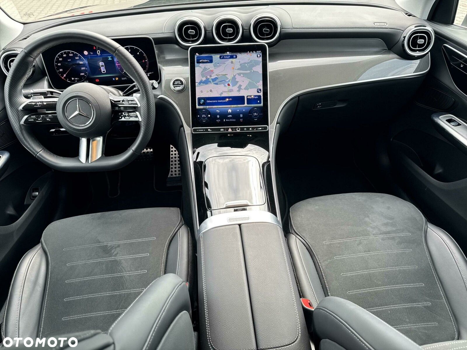 Mercedes-Benz GLC - 18