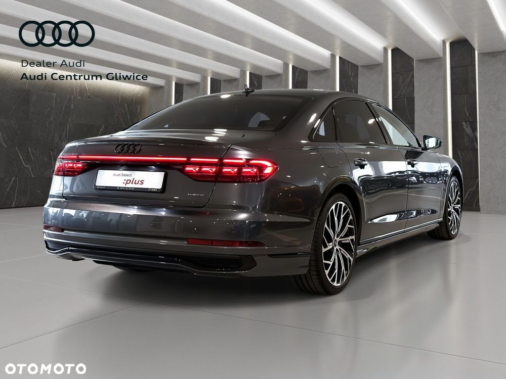 Audi A8 - 6