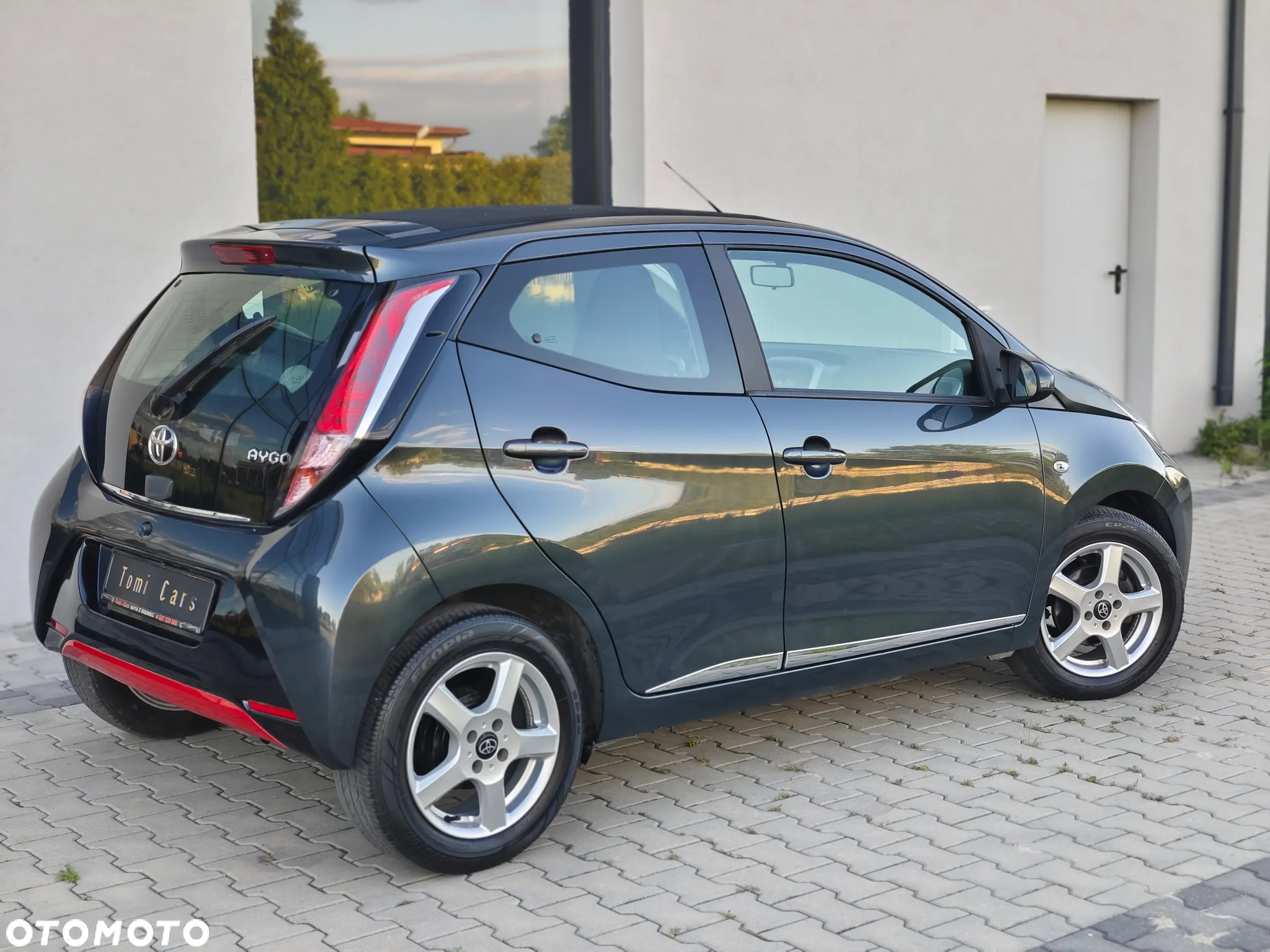 Toyota Aygo 1.0 VVT-i JBL Edition - 28