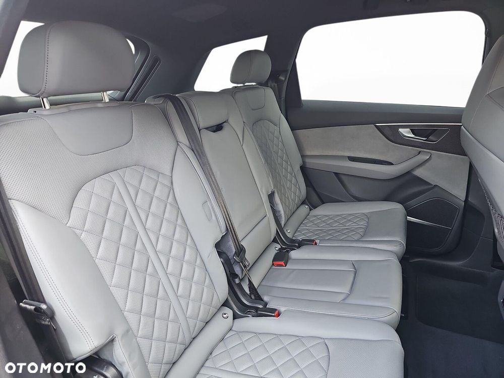 Audi Q7 - 29