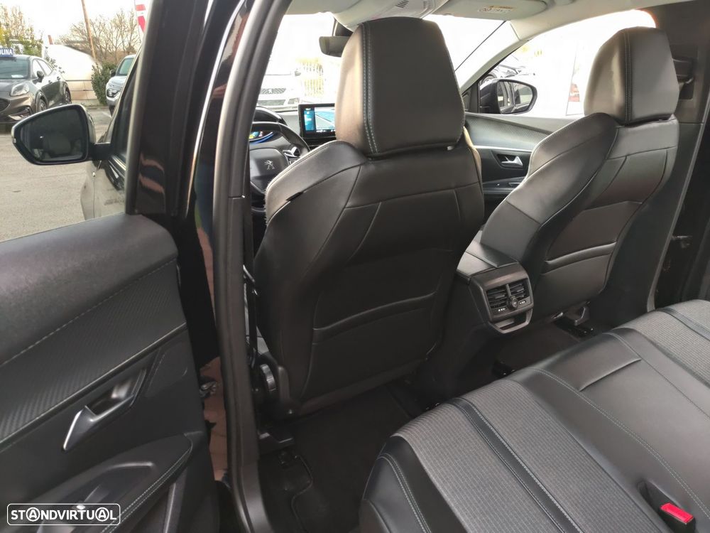 Peugeot 3008 1.6 Hybrid Allure e-EAT8 - 31