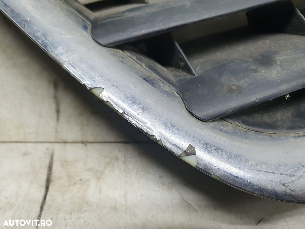 Grila bara fata 1t0853651 Volkswagen VW Touran 1 [2003 - 2006] - 4