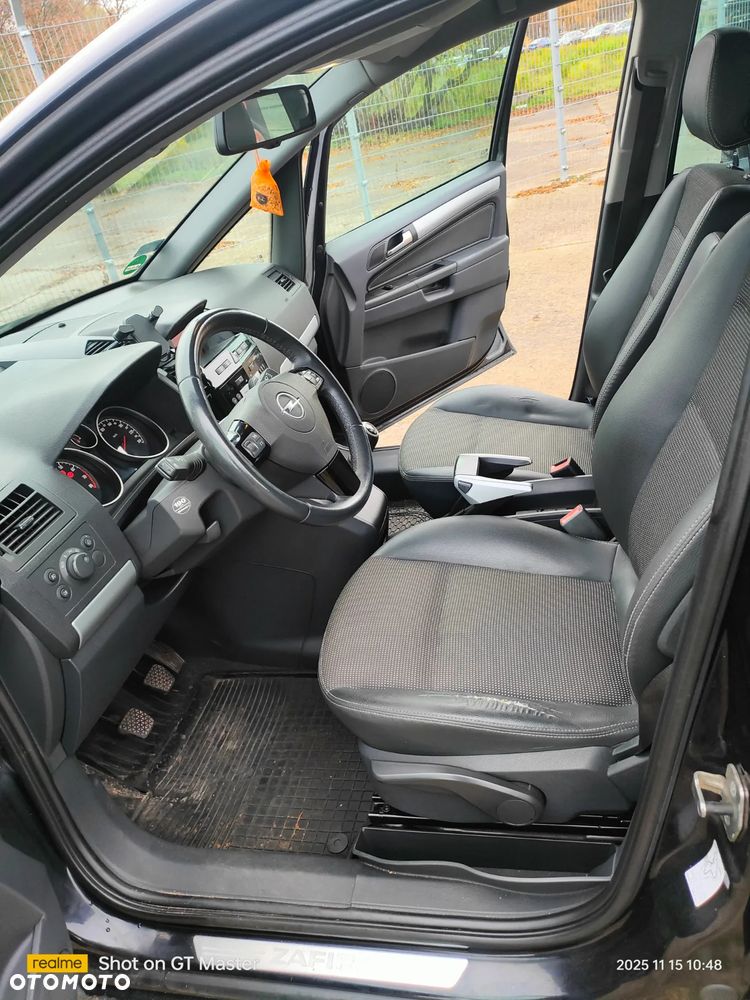 Opel Zafira 1.8 - 9