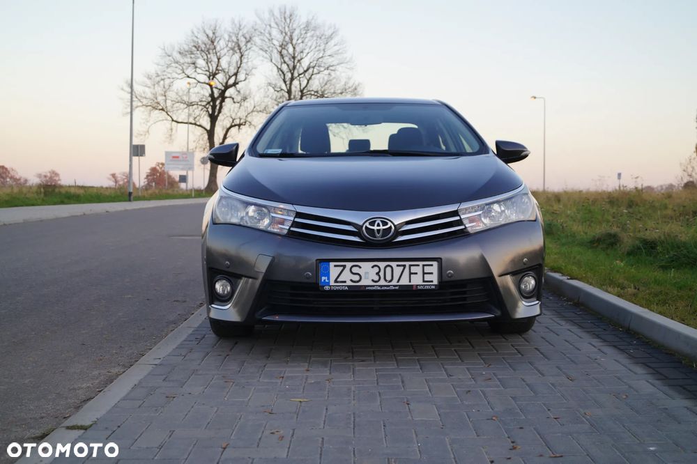 Toyota Corolla 1.6 Premium EU6 - 6