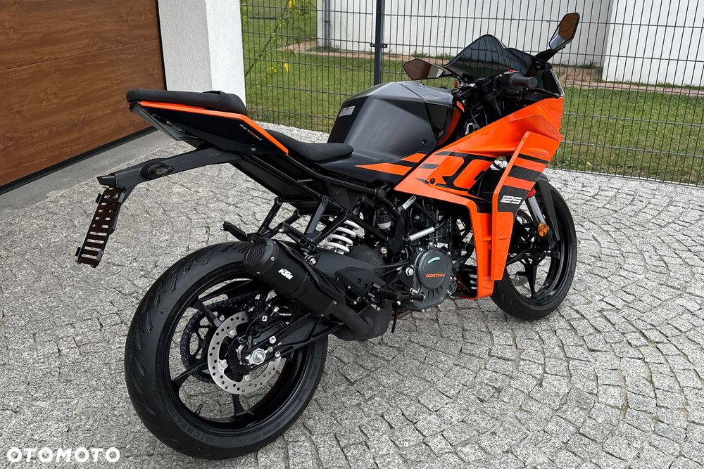 KTM RC 125 - 4
