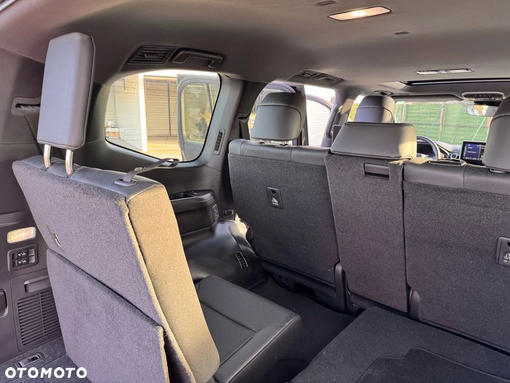 Toyota Land Cruiser - 12