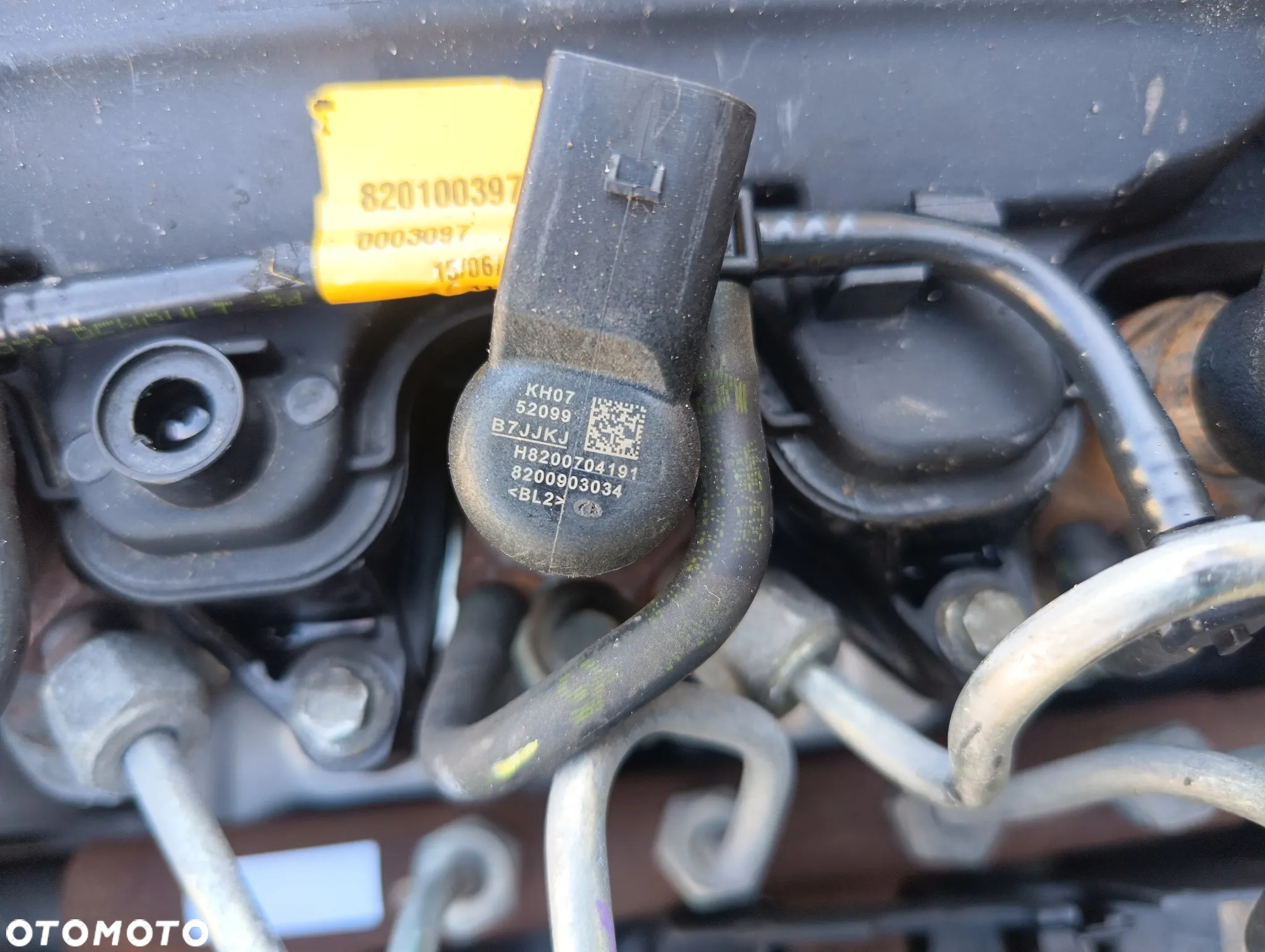 RENAULT SCENIC III 1.5 DCI Wtryskiwacz wtrysk H8200704191 - 2