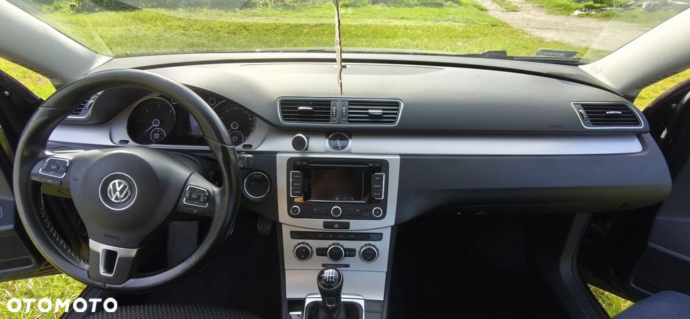 Volkswagen Passat - 6
