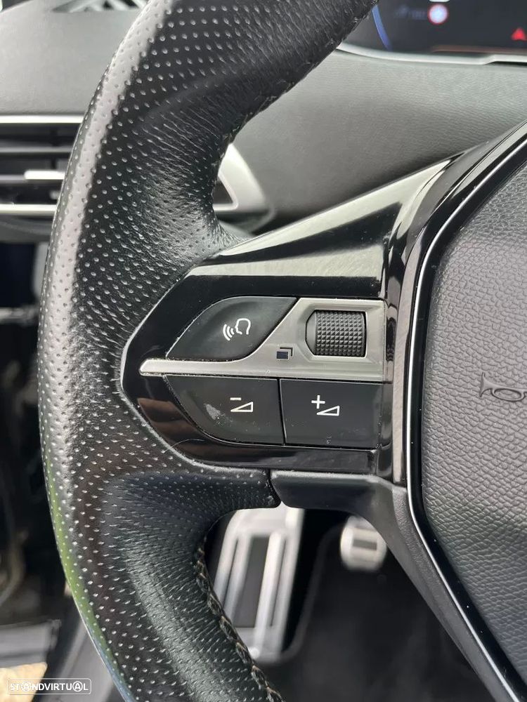 Peugeot 5008 1.2 PureTech GT Line - 25