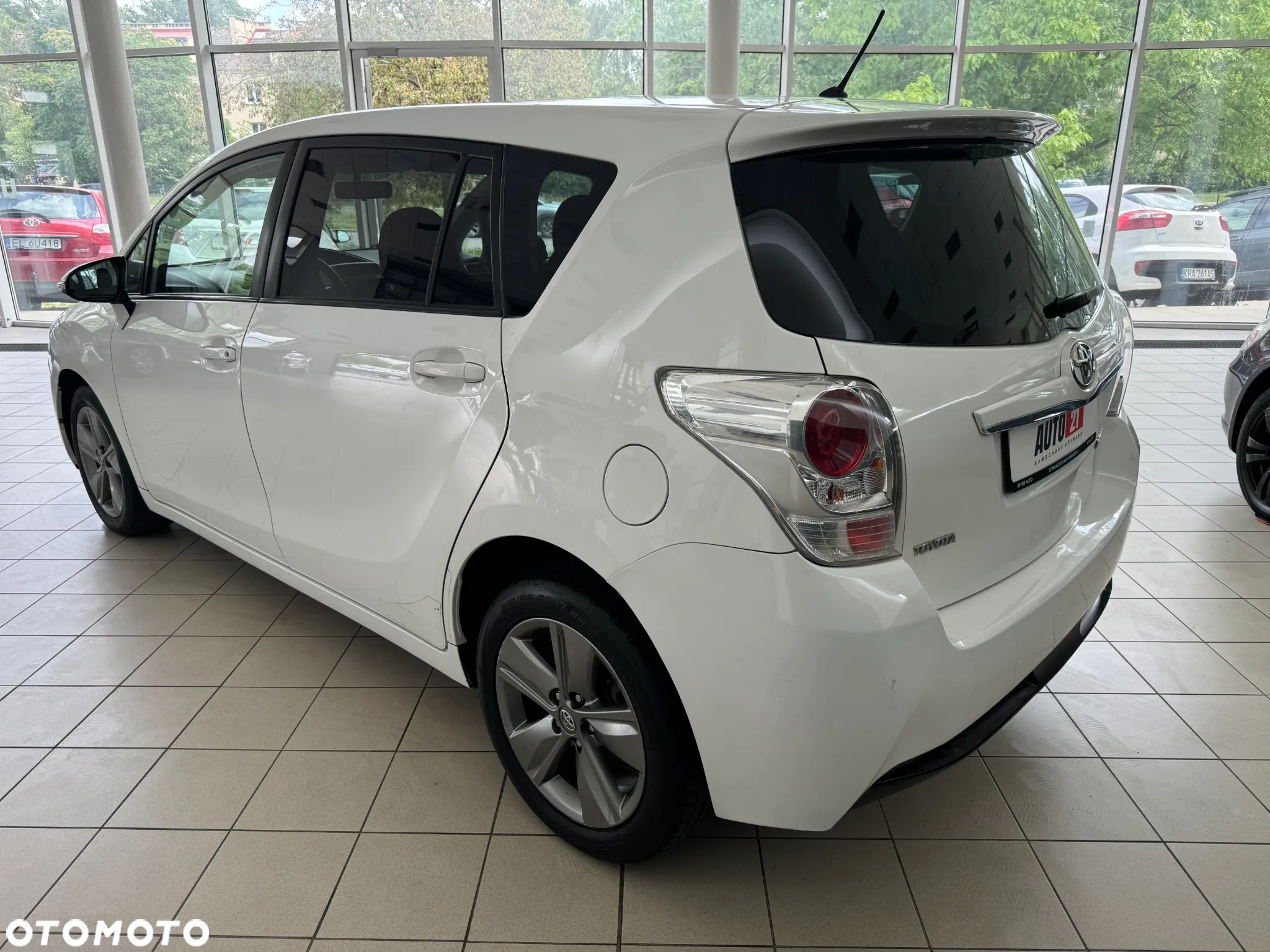 Toyota Verso 1.6 D-4D Active 7os - 15