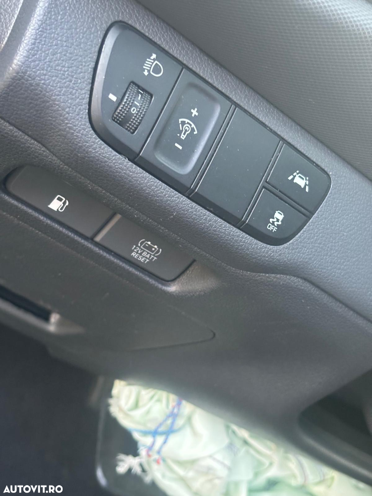 Hyundai IONIQ Hybrid 141CP Exclusive - 17