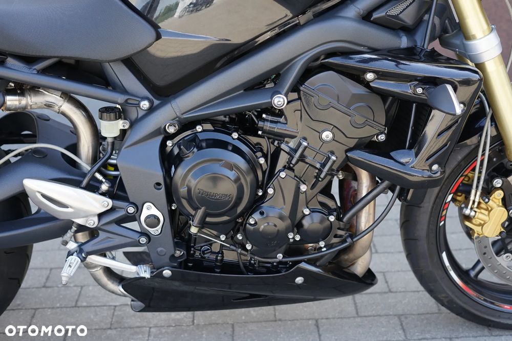 Triumph Street Triple - 11