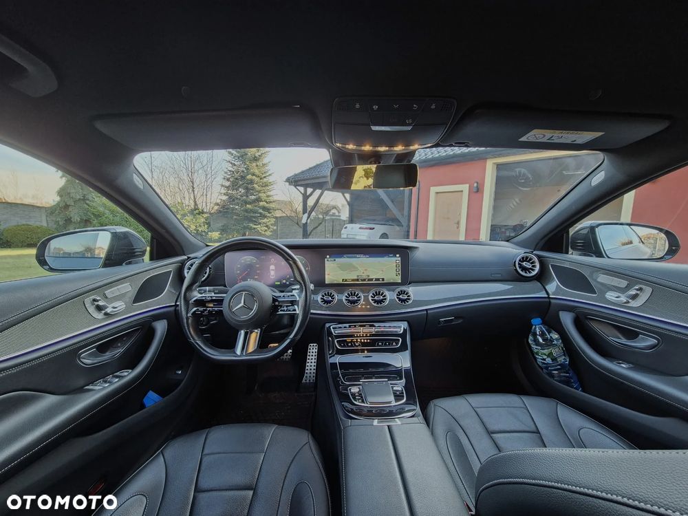 Mercedes-Benz CLS 300 d 4-Matic AMG - 13