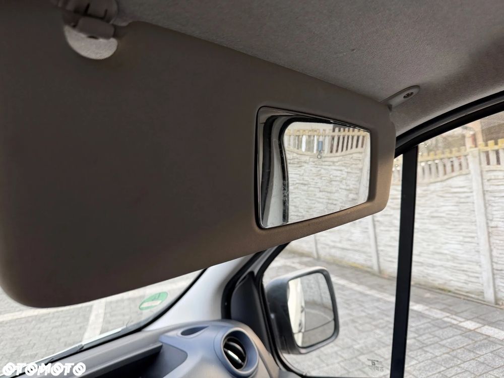 Renault Trafic - 20