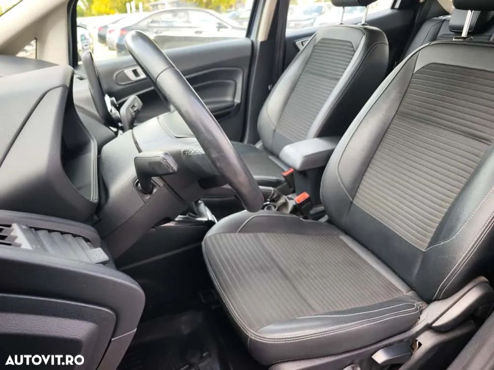 Ford EcoSport 1.5 EcoBlue Titanium - 11