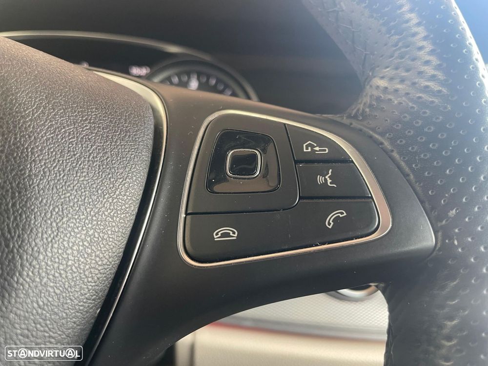 Mercedes-Benz E 200 d Avantgarde - 25