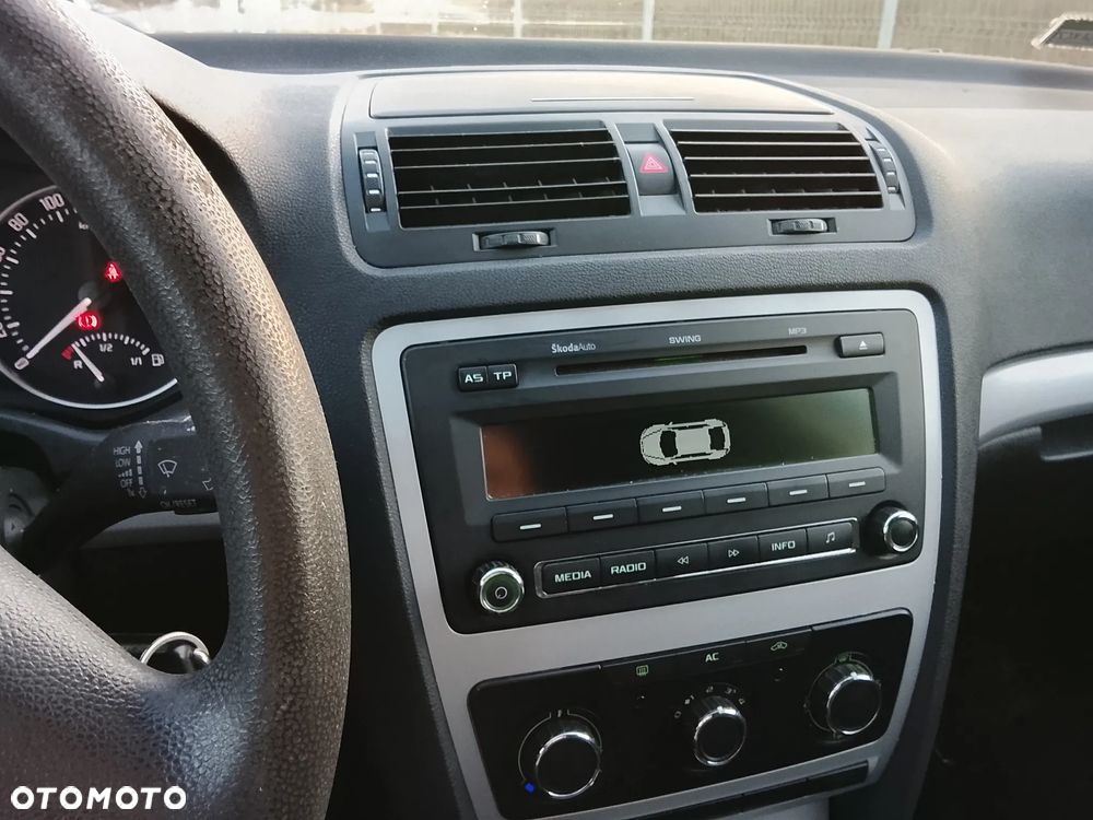 Skoda Octavia 1.6 - 38