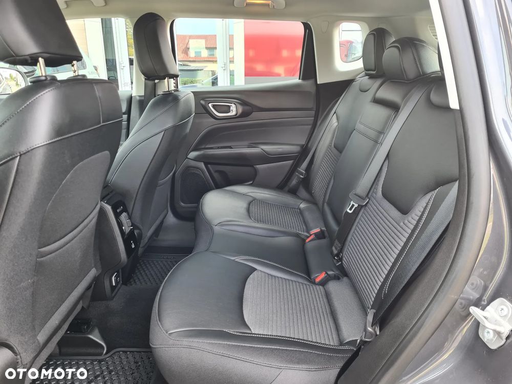 Jeep Compass 1.5 T4 mHEV Altitude FWD S&S DCT - 24
