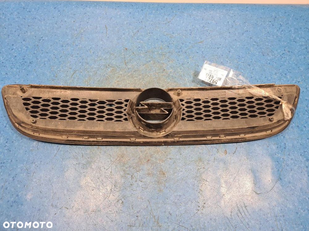 OPEL ZAFIRA  A ATRAPA / GRILL OPC - 2
