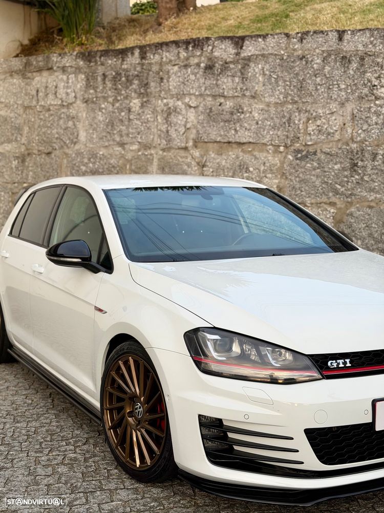 VW Golf 2.0 TSi GTi DSG - 25