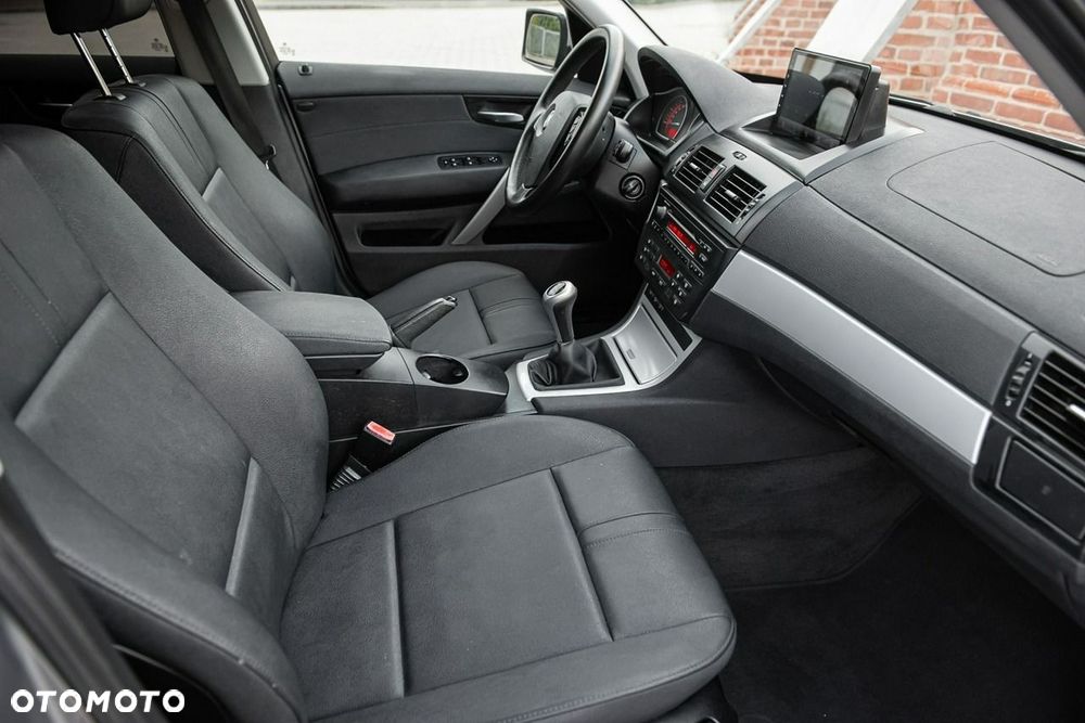 BMW X3 2.0d - 9