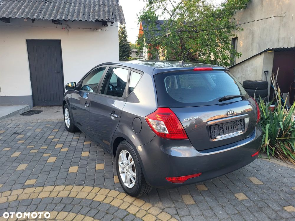 Kia Ceed 1.4 Comfort + - 26