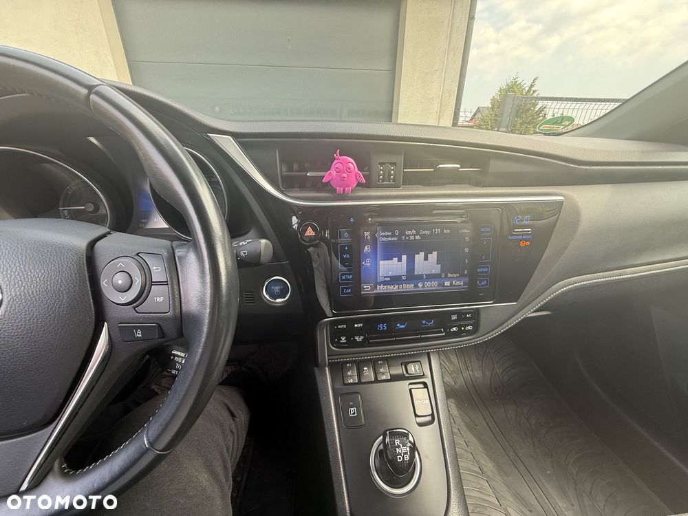 Toyota Auris - 15