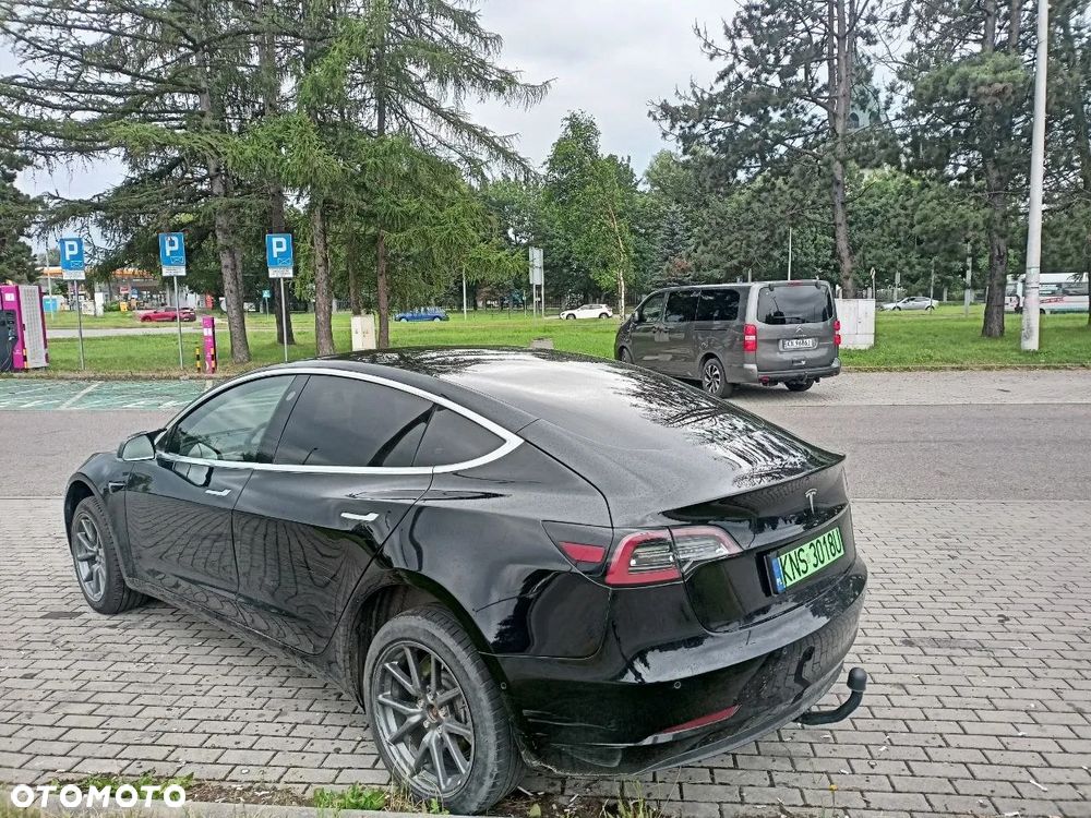 Tesla Model 3 Standard Range Plus - 12