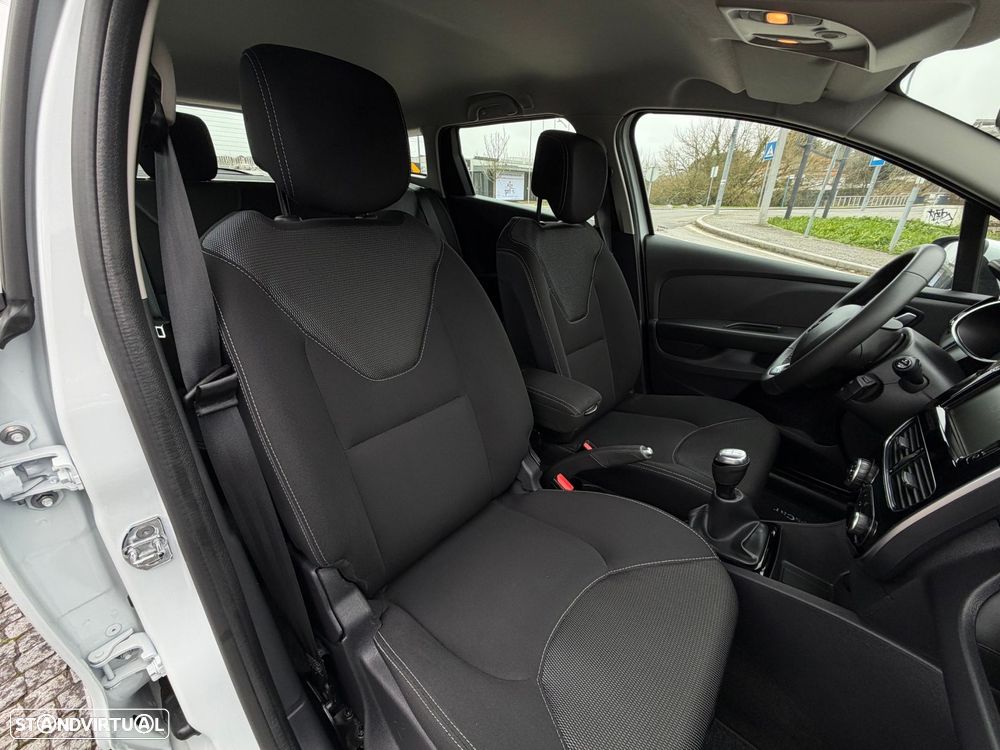 Renault Clio Sport Tourer - 38