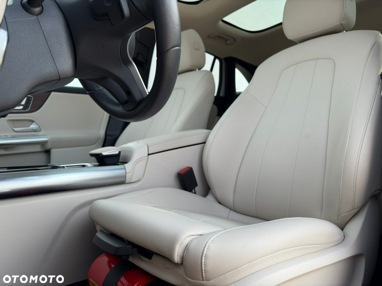 Mercedes-Benz GLA - 15