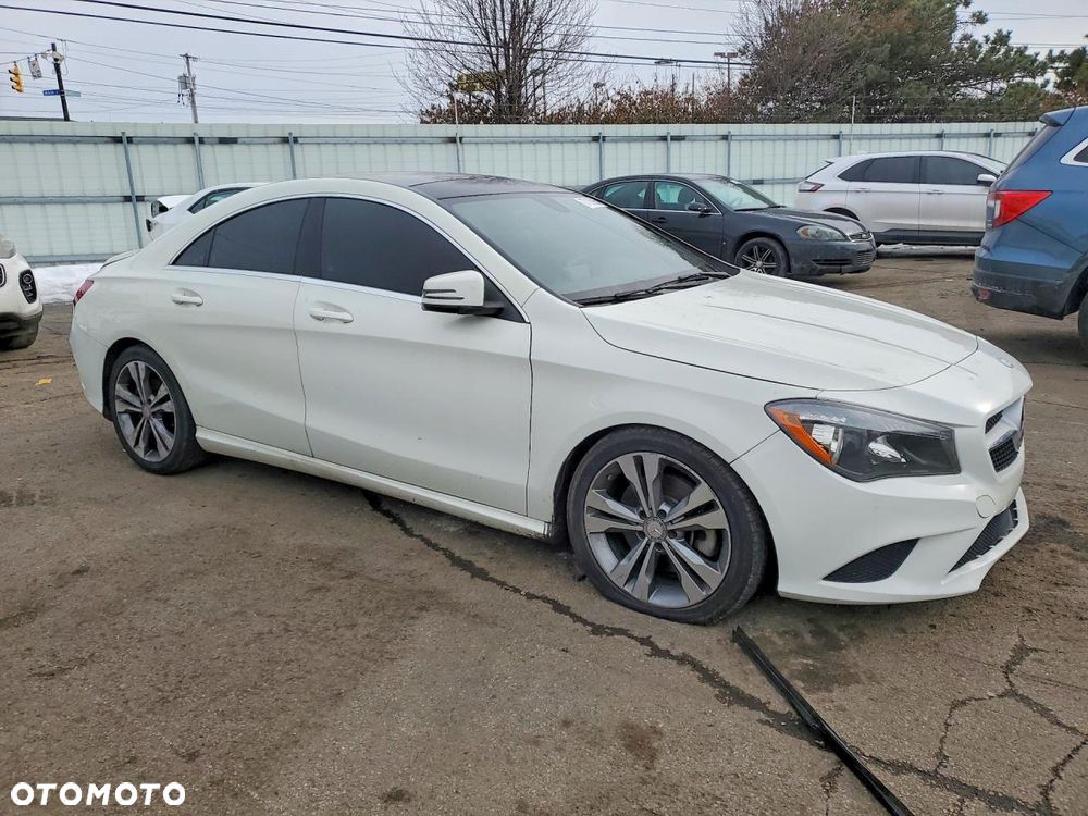 Mercedes-Benz CLA 250 4Matic 7G-DCT Sport - 4