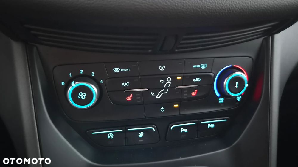 Ford C-MAX 1.0 EcoBoost Titanium ASS - 19
