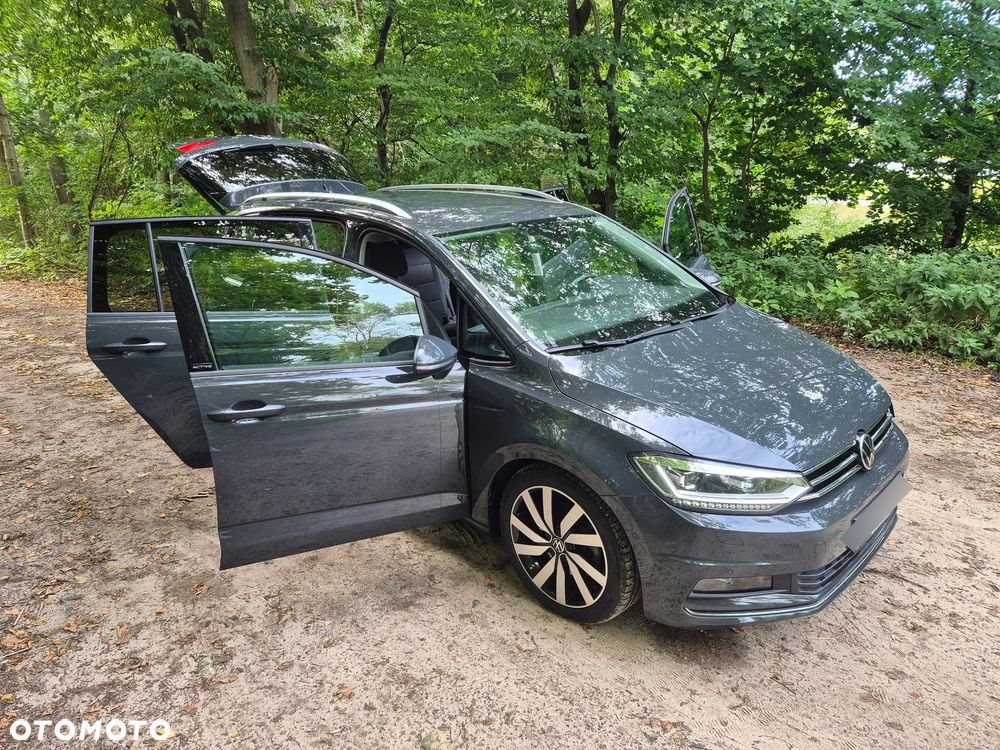 Volkswagen Touran 2.0 TDI SCR DSG ACTIVE - 23