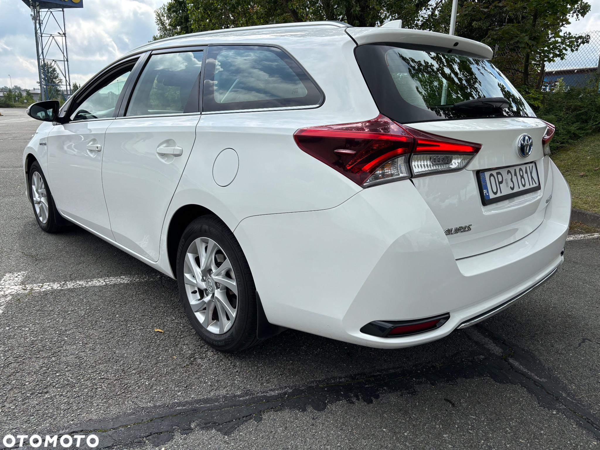 Toyota Auris Hybrid 135 Premium - 3