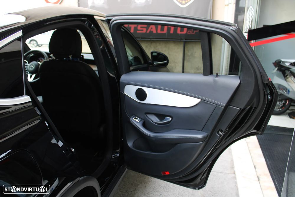 Mercedes-Benz GLC 300 de Coupe 4Matic 9G-TRONIC - 27