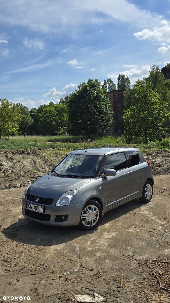 Suzuki Swift 1.3 GLX / Comfort - 1