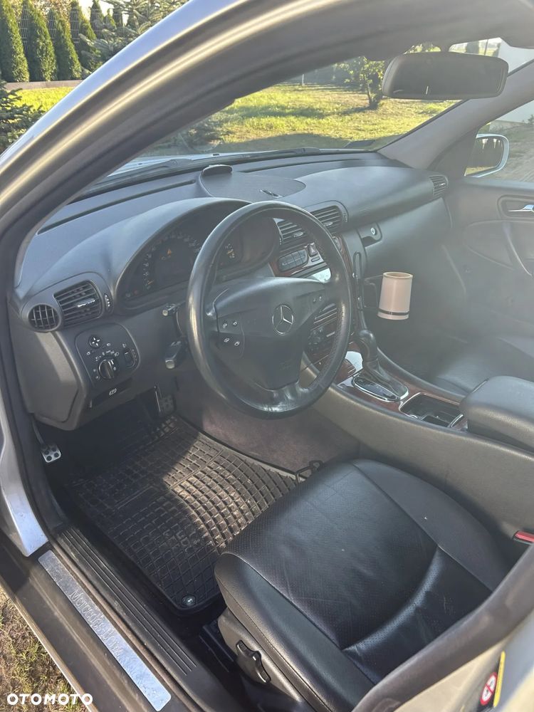Mercedes-Benz Klasa C 200 T CDI Automatik Classic - 12