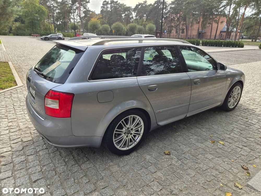 Audi A4 Avant 2.4 - 26