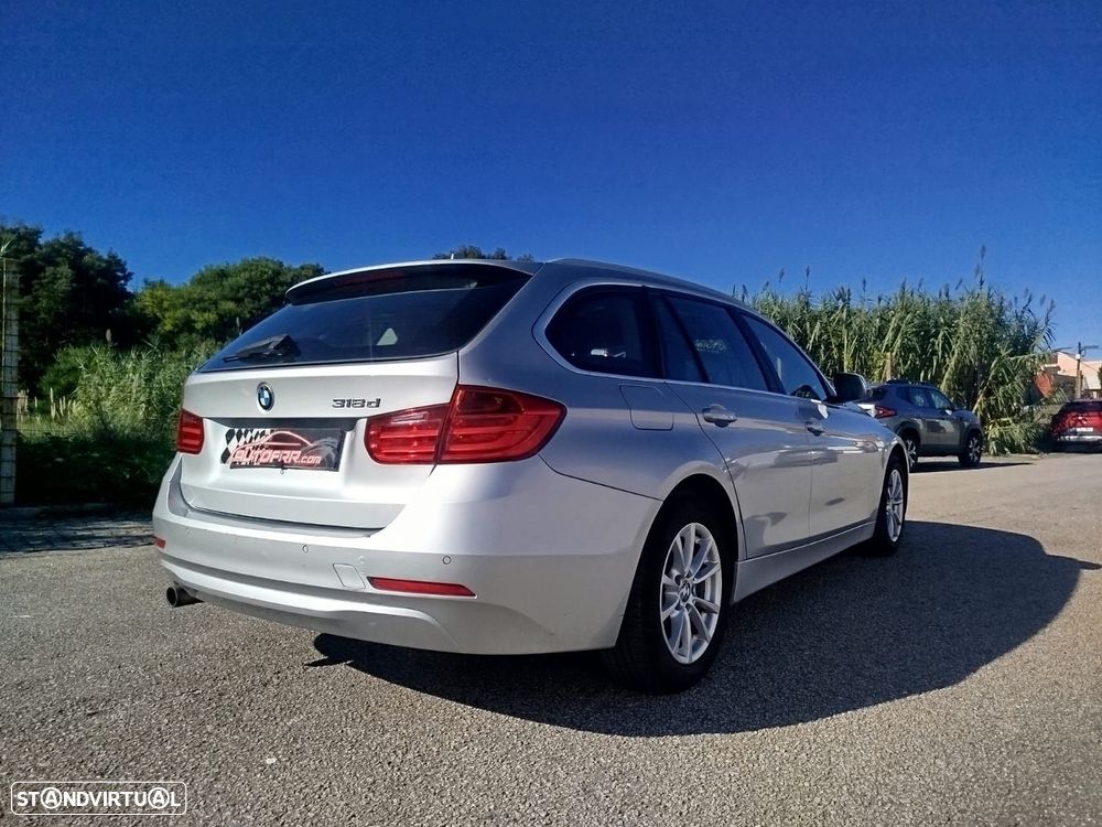 BMW 318 d Touring Line Luxury - 12
