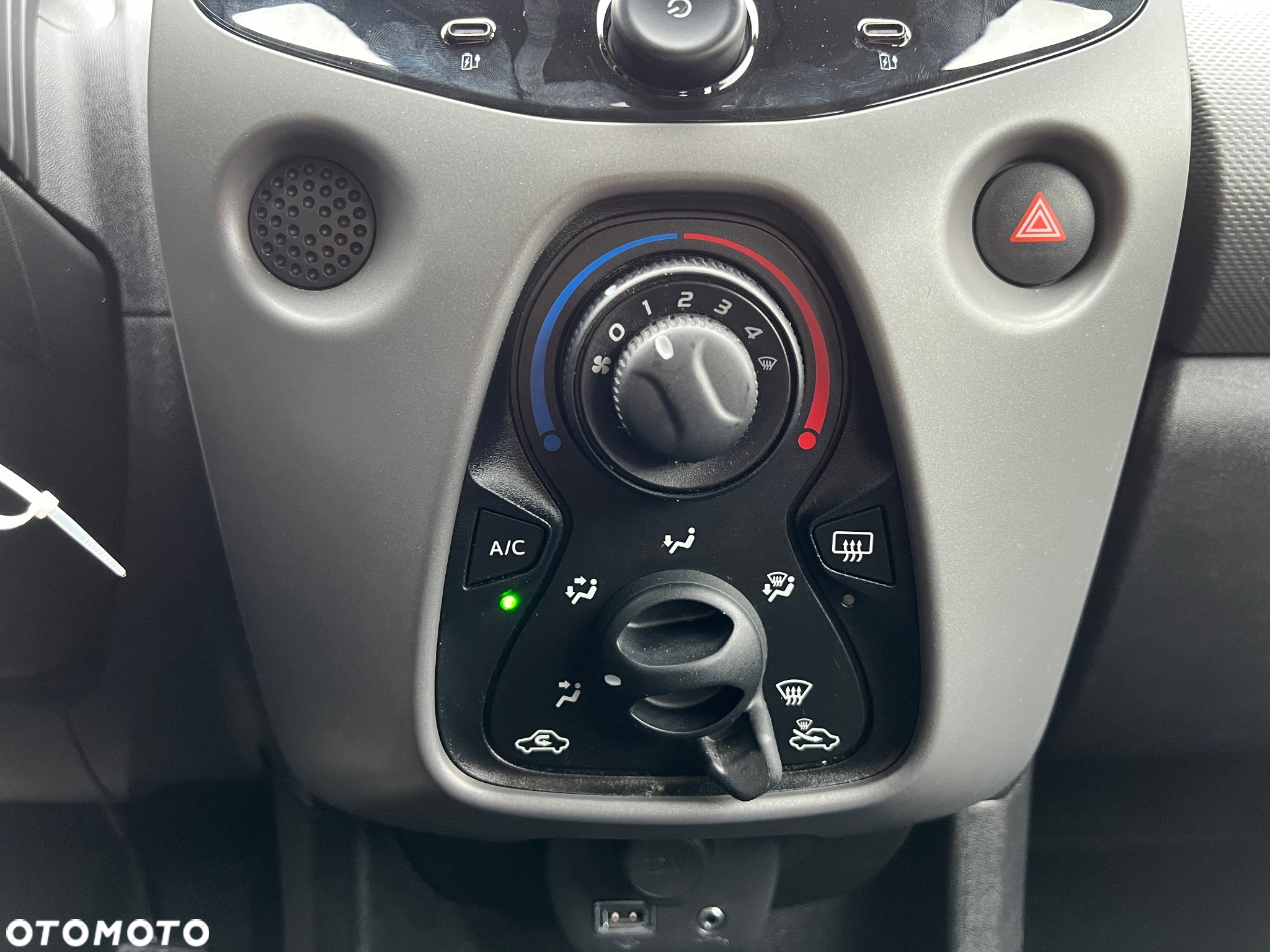 Peugeot 108 - 18