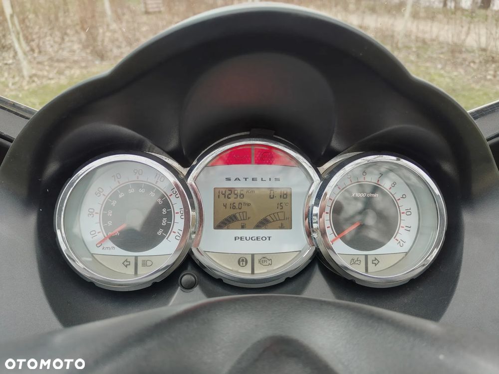 Peugeot Satelis - 16