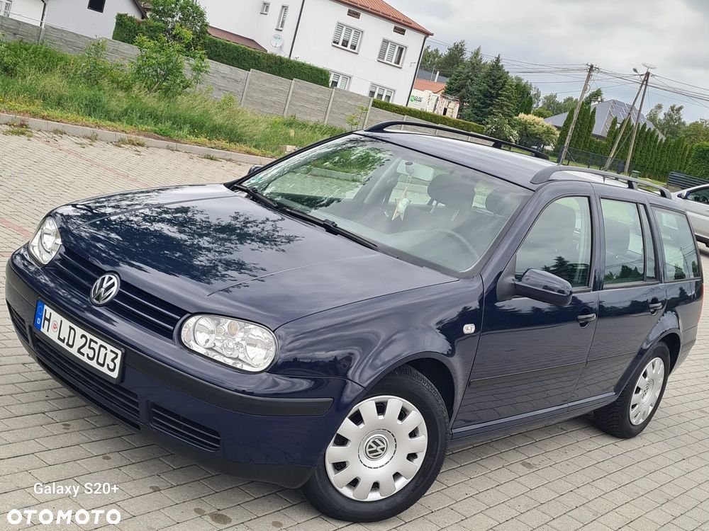 Volkswagen Golf - 1