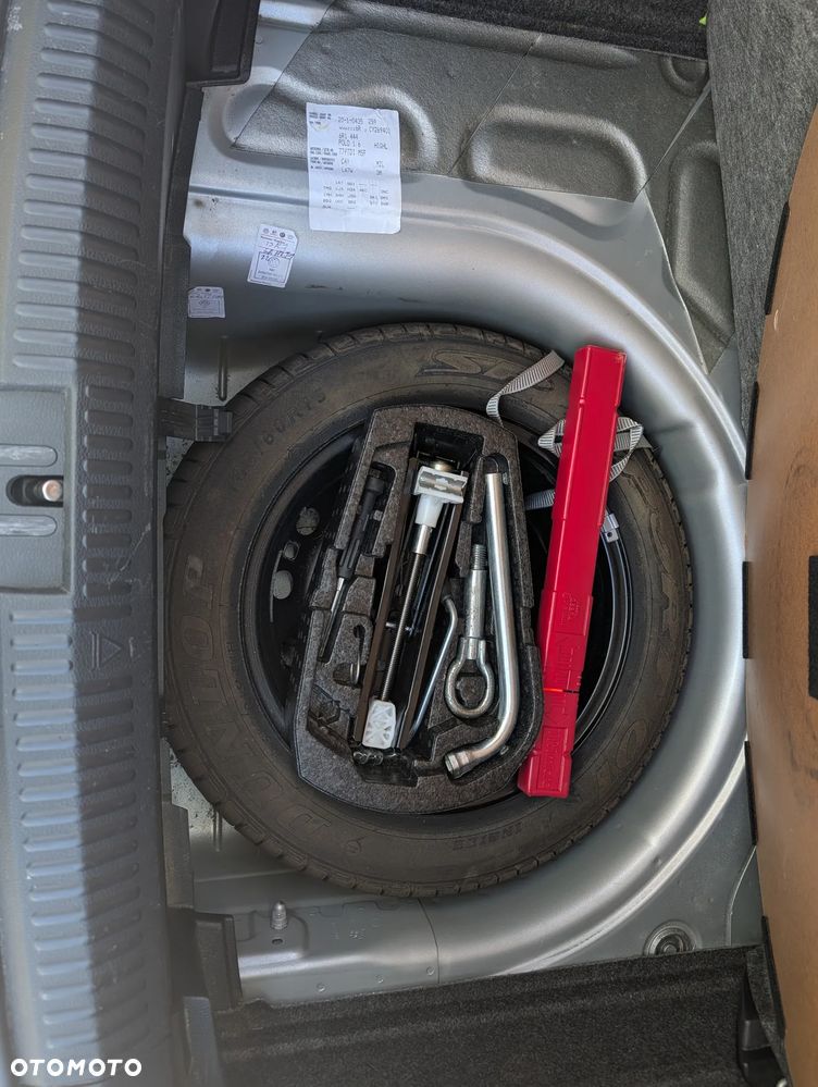 Volkswagen Polo 1.6 TDI DPF Highline - 5