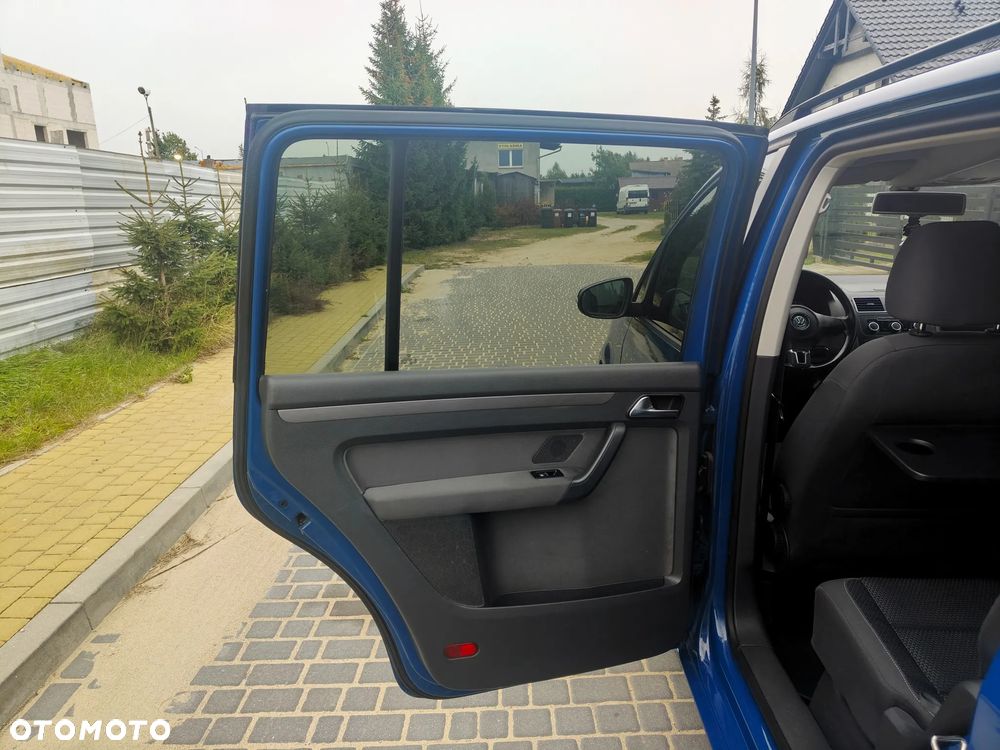 Volkswagen Touran 1.6 TDI DPF BlueMotion Technology Comfortline - 20