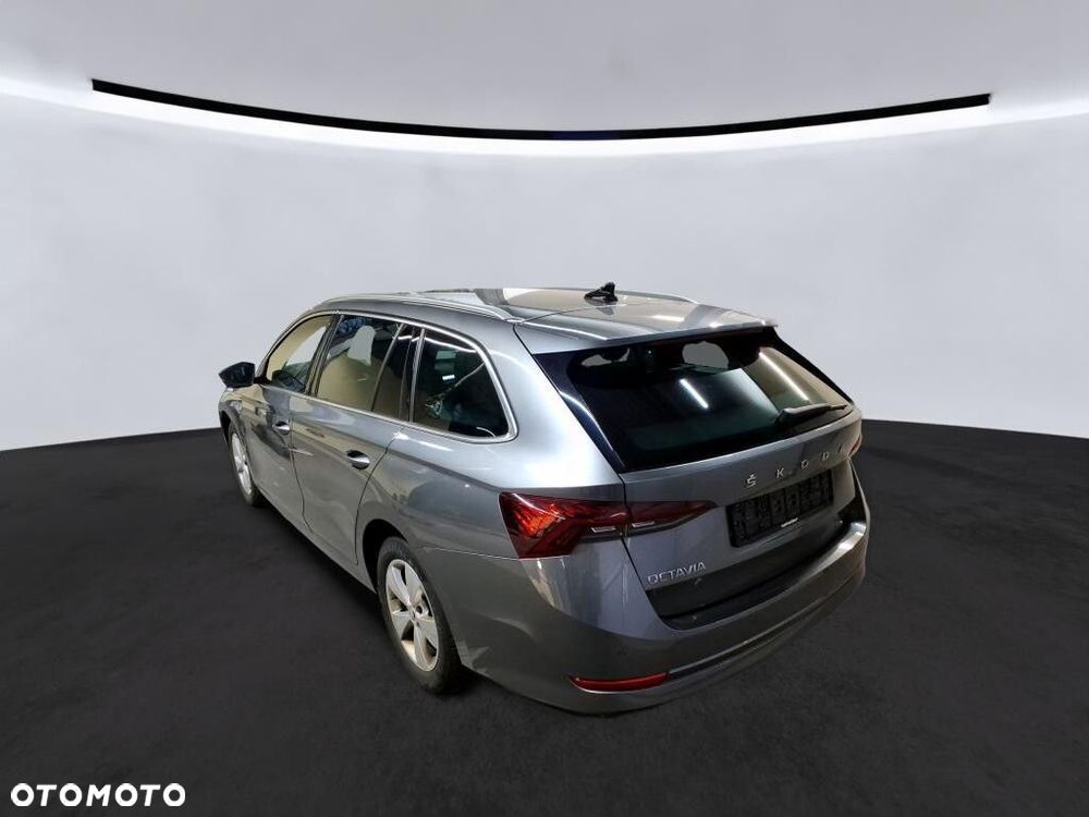Skoda Octavia - 3