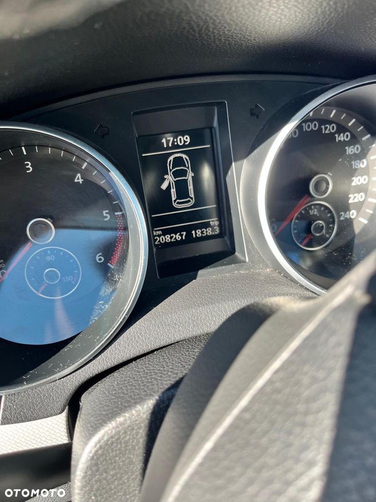 Volkswagen Golf 1.6 TDI Highline - 7