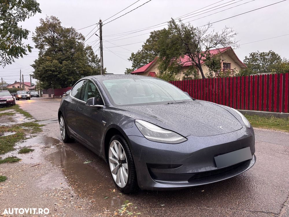 Tesla Model 3 Standard Reichweite Plus Hinterradantrieb - 3