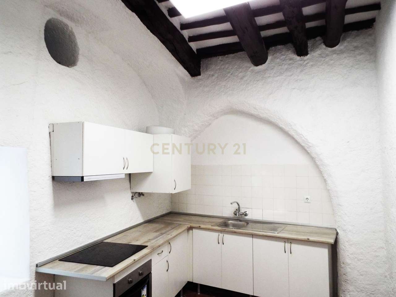 Moradia T1 com Open Space | Quarto com Casa de Banho - Grande imagem: 3/7
