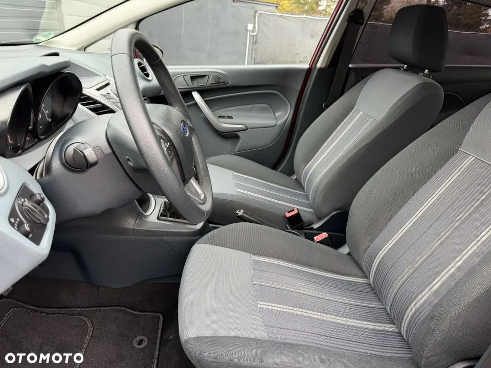 Ford Fiesta 1.25 Titanium - 19